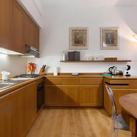 Apartman La Contessa - *